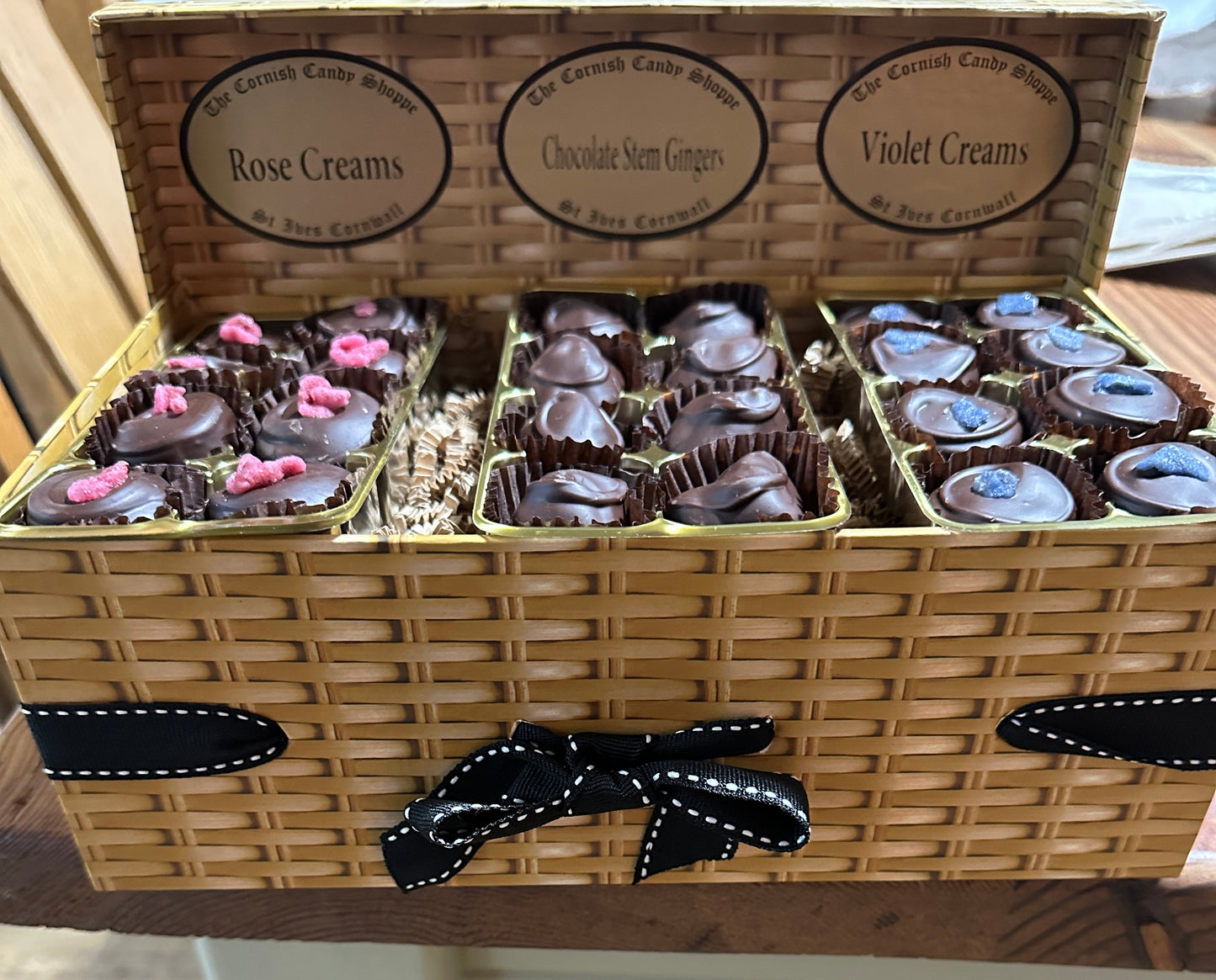 The Connoissers Chocolates Gift Box